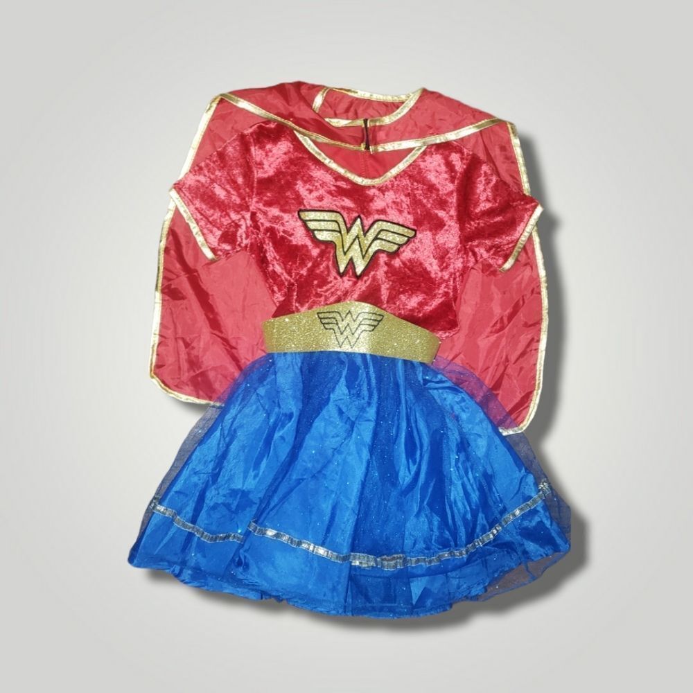 Youth Girls superwoman super hero costume Medium